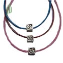 Ohm Kubus Armband in Kleur