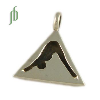 "Triangle Dog Tag": De Neerkijkende Hondhouding Hanger